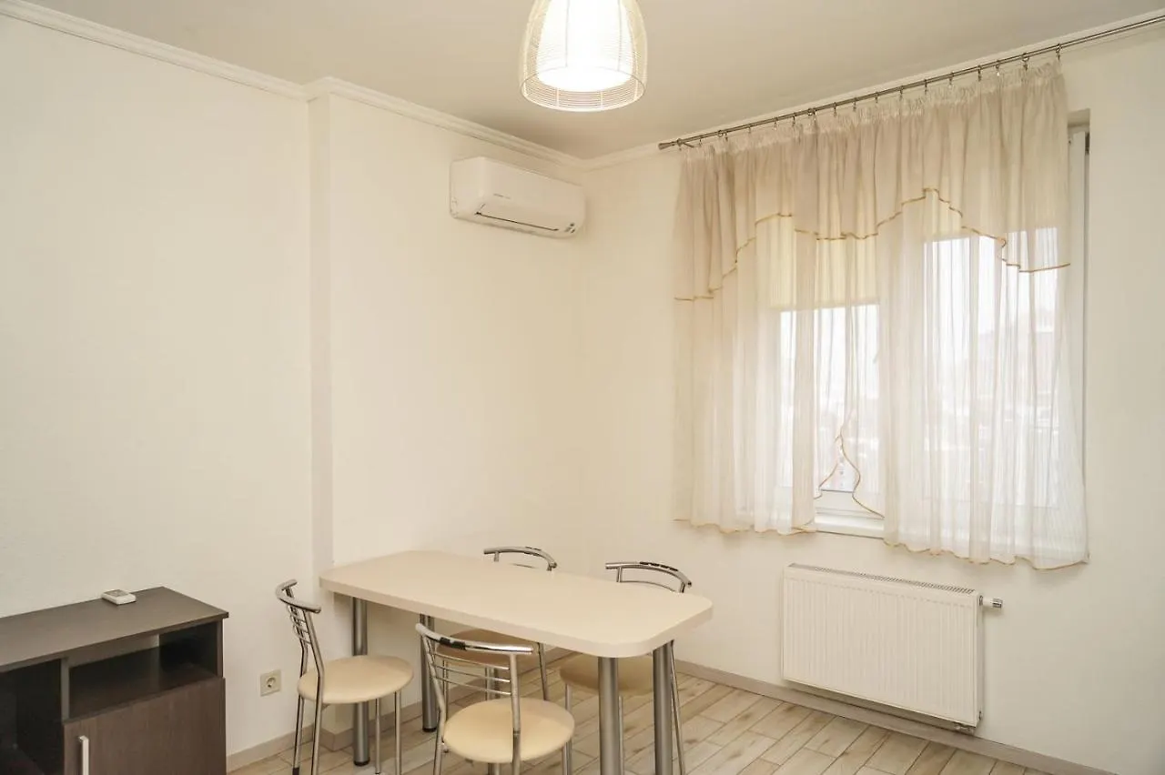 Kyiv Apartment On Chornovola 27